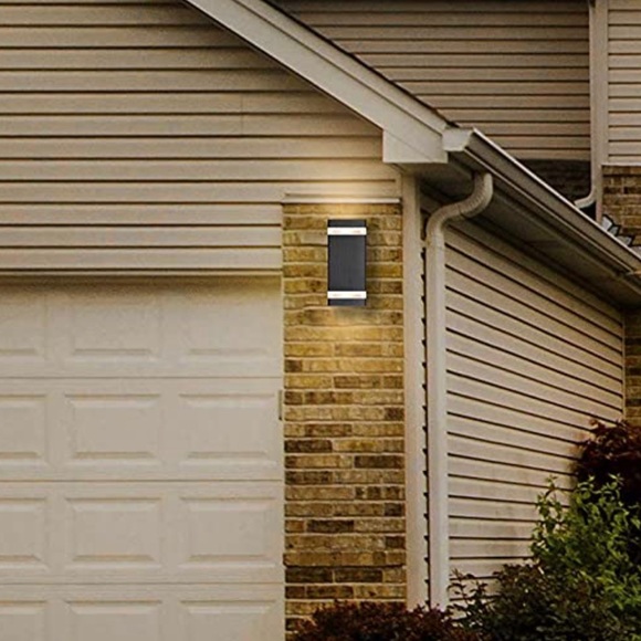 New LED Square Up and Down Lights Outdoor Wall Light - Picture 4 of 6